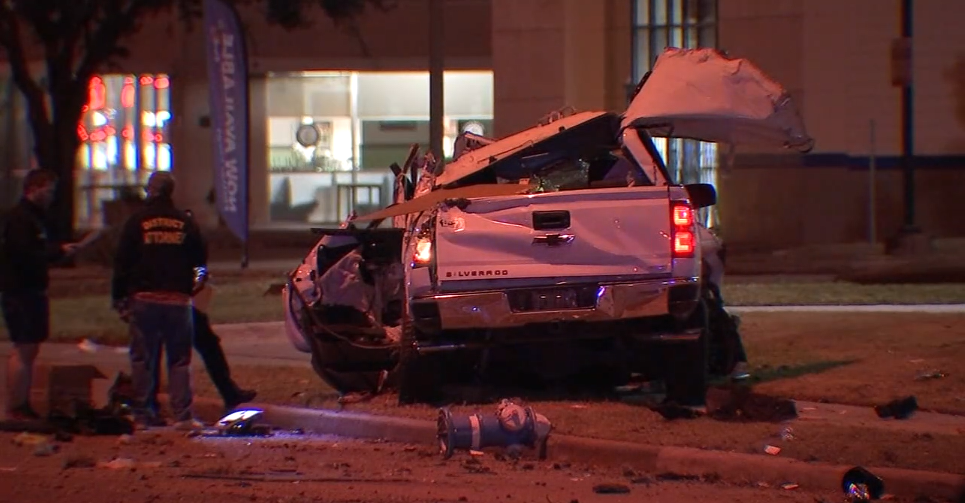 2.14.22_ACCIDENTNEWS_Two Dead after Red Light Runner Causes Crash in Northwest Houston_Photo